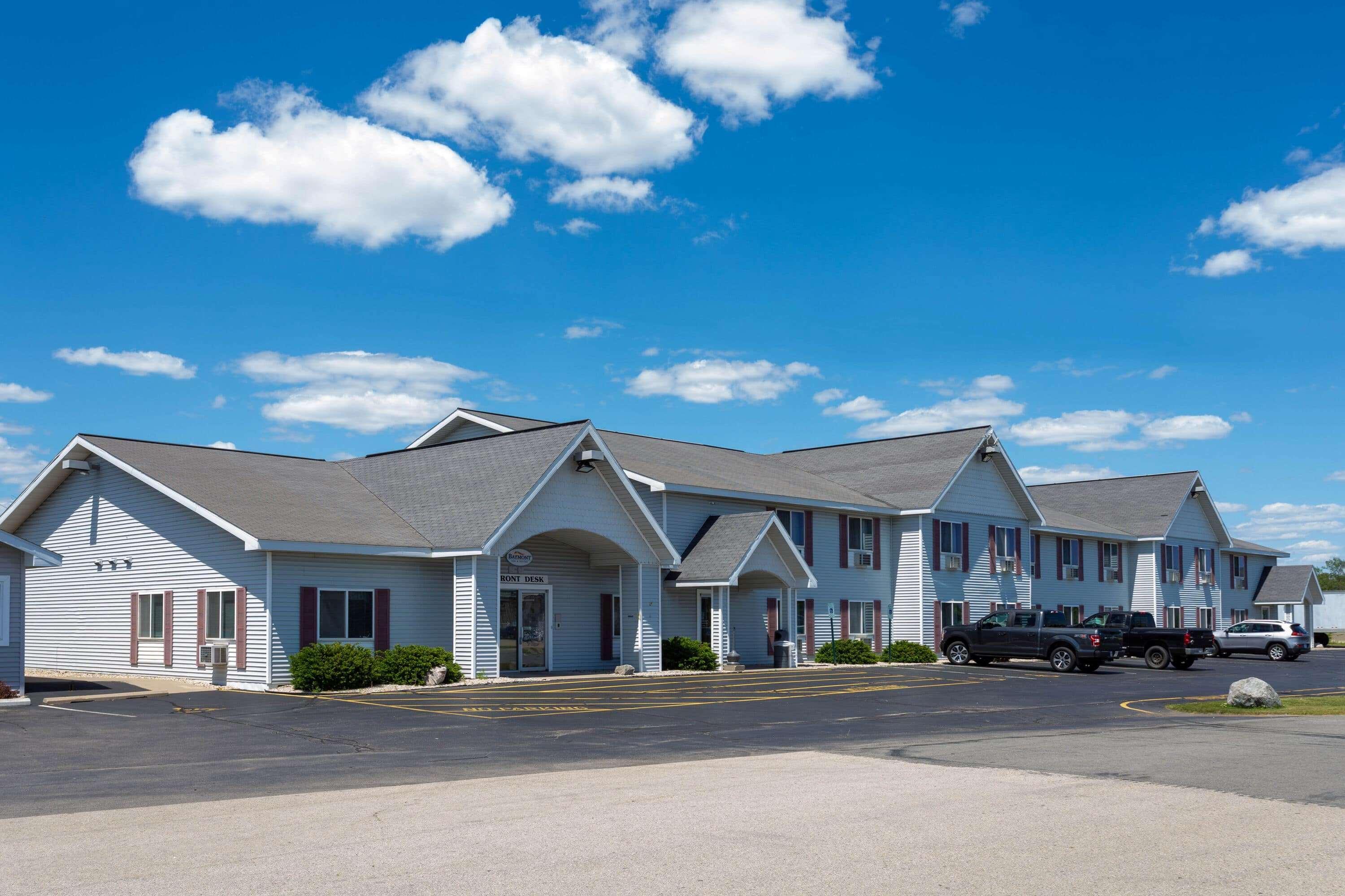 Baymont By Wyndham Marinette Hotel Kültér fotó